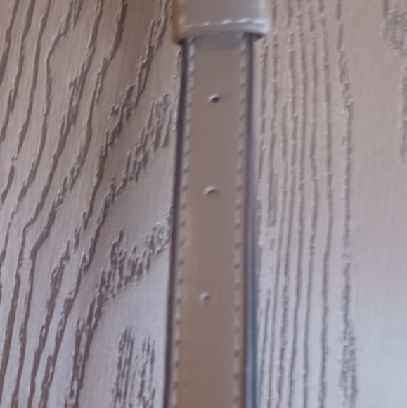 Adrienne vittadini tan color crossbody, shoulder bag. NWOT - Picture 6 of 9